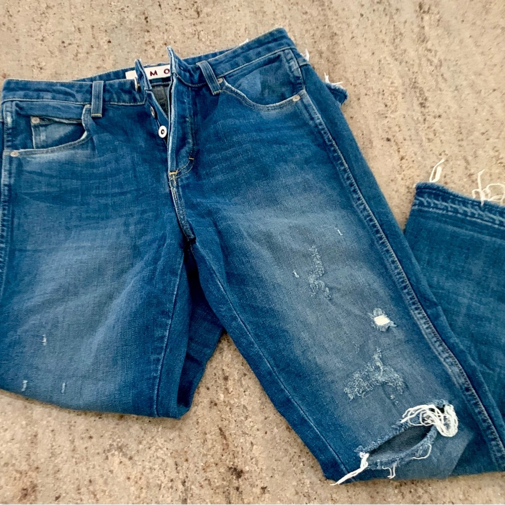AMO High Waisted Jeans Size 27